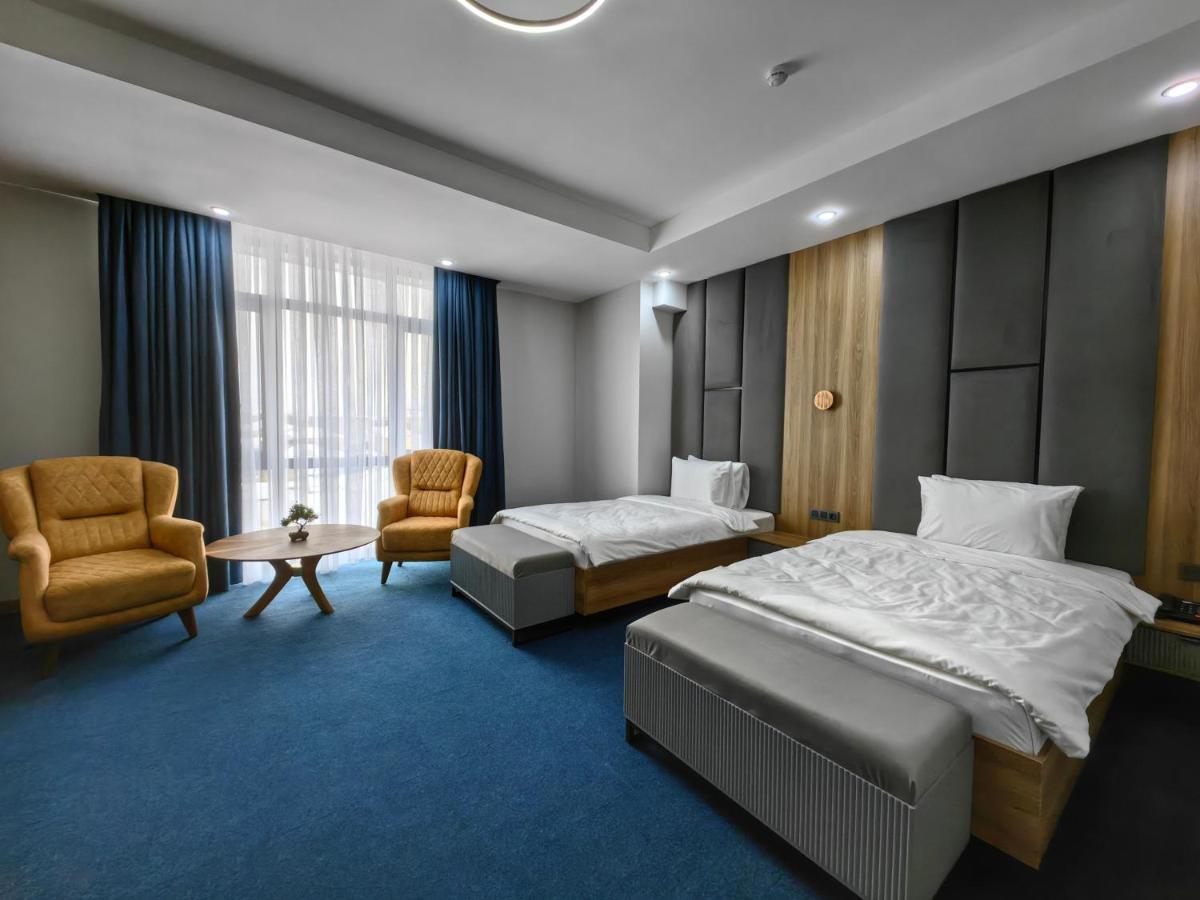 Shymkent Park Hotel Екстер'єр фото